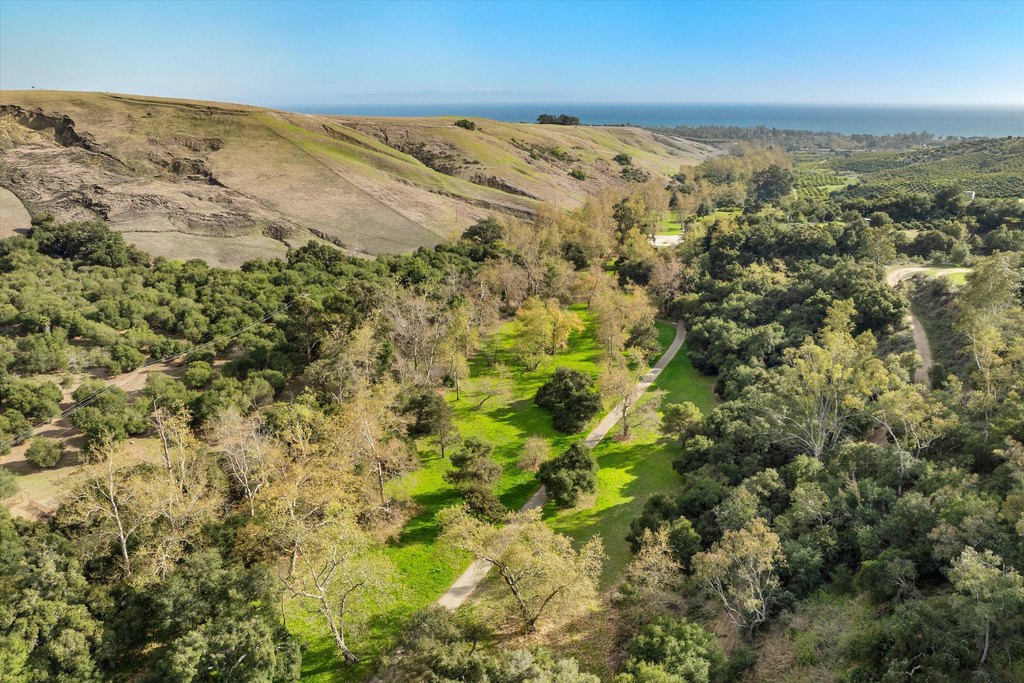 GOLETA, California, 93117, United States, ,Commercial,Forsale,1909548