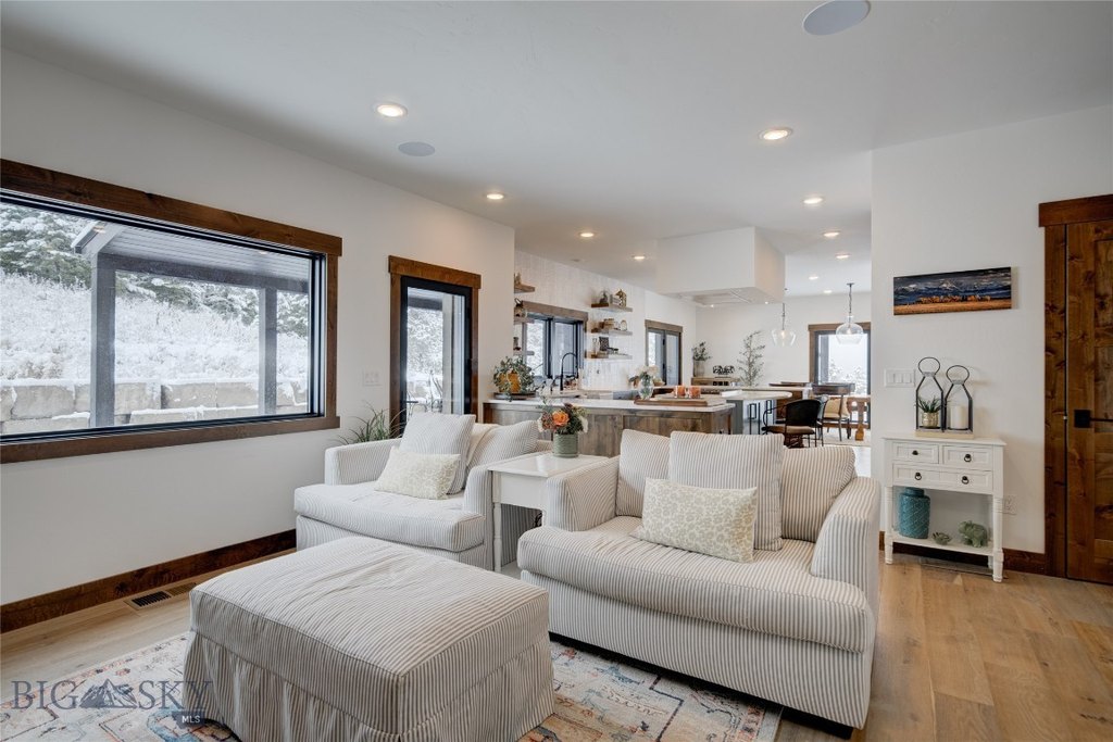 Bozeman, Montana, 59715, United States, 4 Bedrooms Bedrooms, ,4 BathroomsBathrooms,Residential,Forsale,1914998