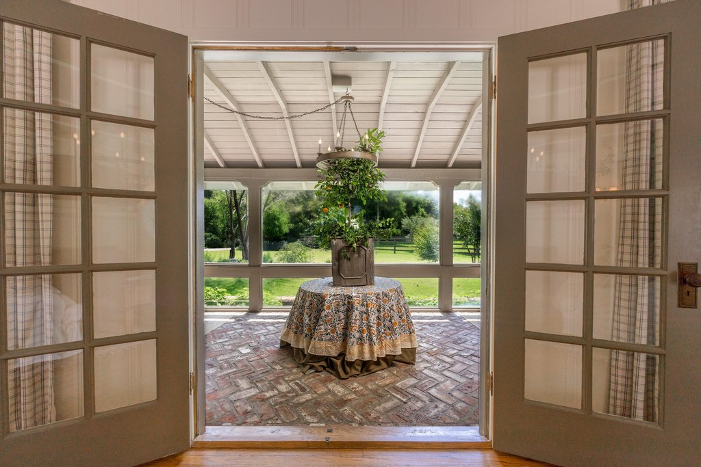 SOLVANG, California, 93463, United States, 6 Bedrooms Bedrooms, ,4.5 BathroomsBathrooms,Residential,Forsale,1934857