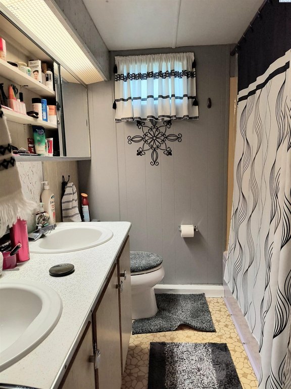 Kennewick, Washington, 99337, United States, 2 Bedrooms Bedrooms, ,1 BathroomBathrooms,Residential,Forsale,1964559