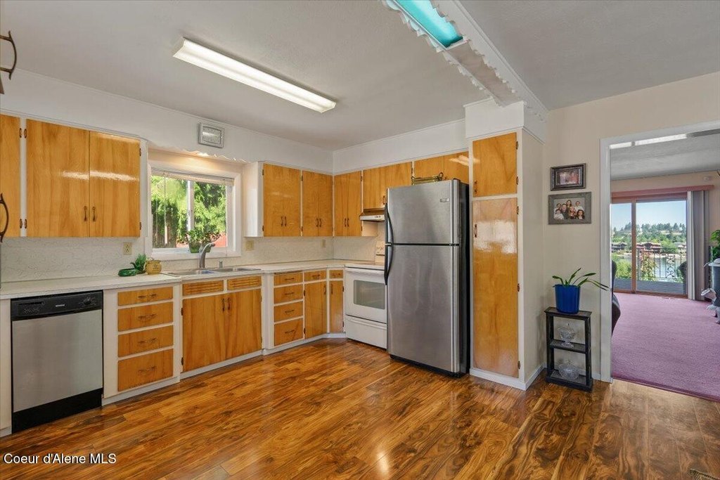 Coeur d'Alene, Idaho, 83814, United States, 3 Bedrooms Bedrooms, ,2 BathroomsBathrooms,Residential,Forsale,1984578