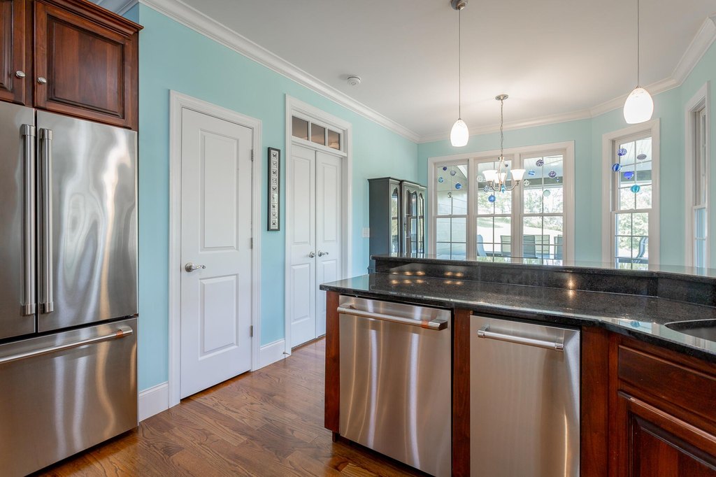 Chattanooga, Tennessee, 37416, United States, 4 Bedrooms Bedrooms, ,3.5 BathroomsBathrooms,Residential,Forsale,1894354