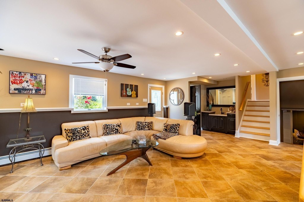 Linwood, New Jersey, 08221, United States, 5 Bedrooms Bedrooms, ,4.5 BathroomsBathrooms,Residential,Forsale,1946135