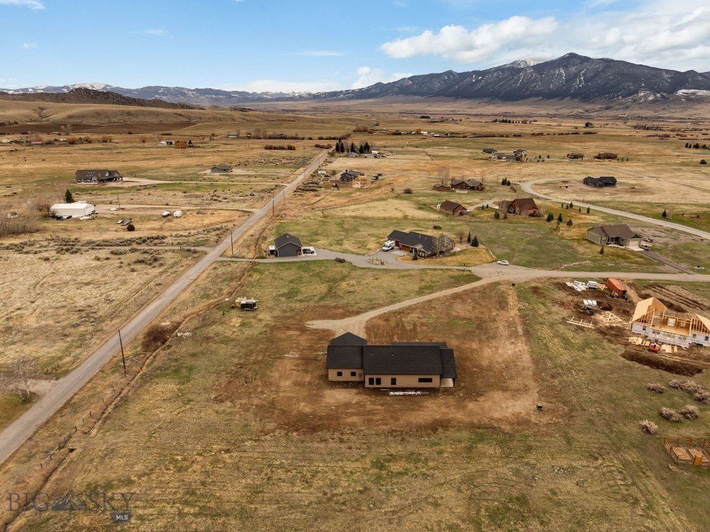 Sheridan, Montana, 59749, United States, 3 Bedrooms Bedrooms, ,2.5 BathroomsBathrooms,Residential,Forsale,1941164