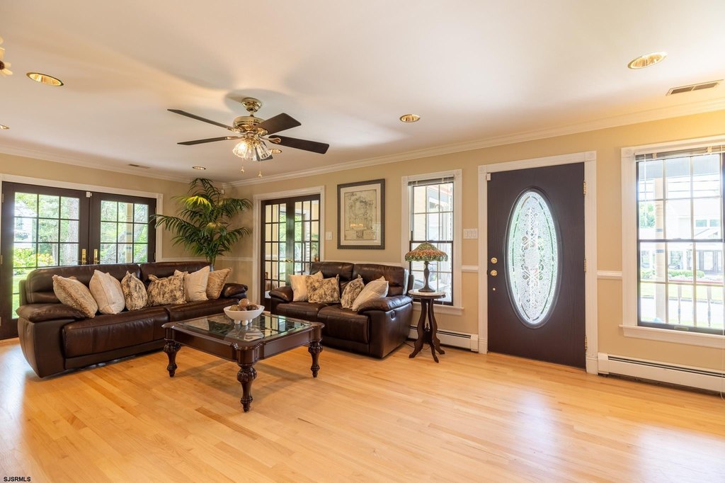 Linwood, New Jersey, 08221, United States, 5 Bedrooms Bedrooms, ,4.5 BathroomsBathrooms,Residential,Forsale,1946135