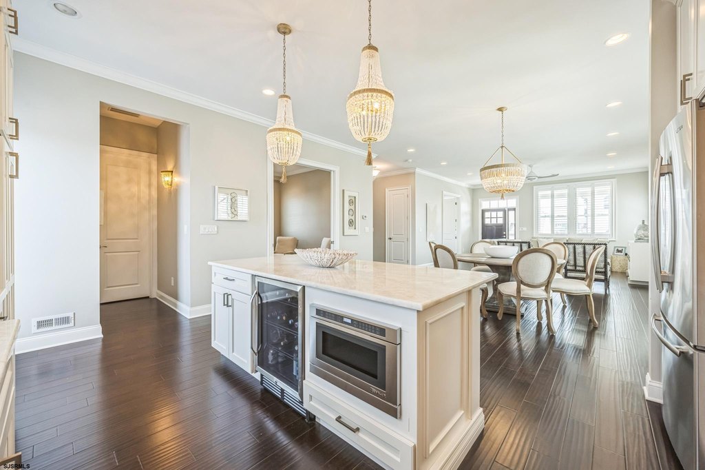 Margate, New Jersey, 08402, United States, 5 Bedrooms Bedrooms, ,4.5 BathroomsBathrooms,Residential,Forsale,2004018