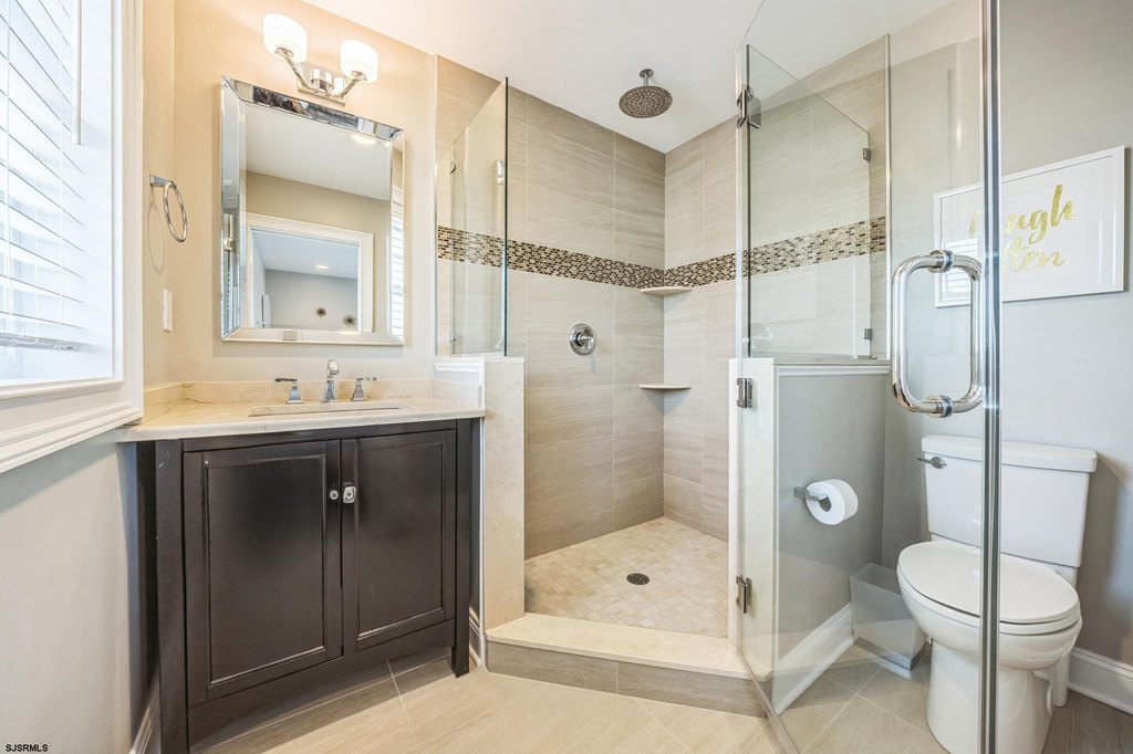 Margate, New Jersey, 08402, United States, 5 Bedrooms Bedrooms, ,4.5 BathroomsBathrooms,Residential,Forsale,2004018