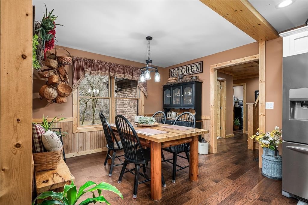 Celina, Tennessee, 38551, United States, 4 Bedrooms Bedrooms, ,2.5 BathroomsBathrooms,Residential,Forsale,1886012