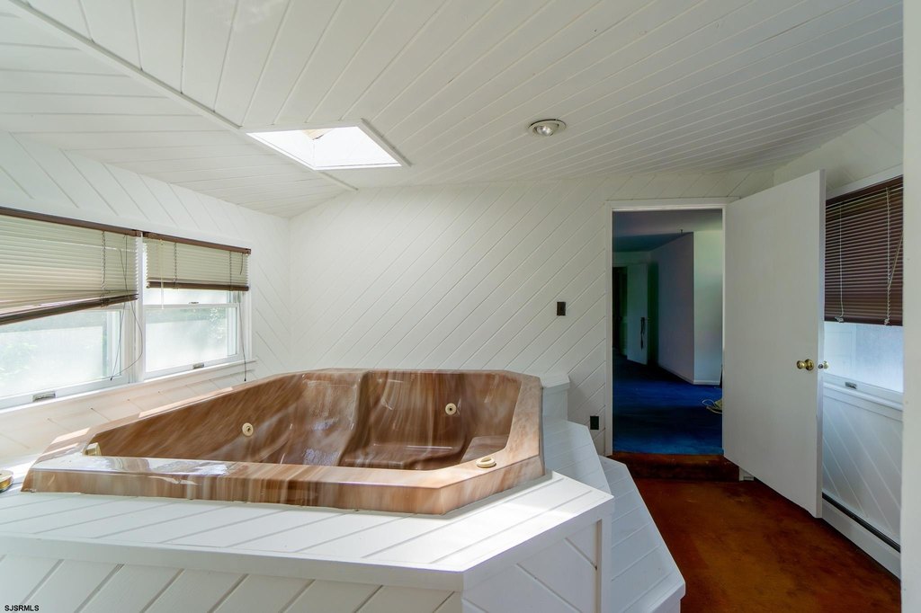 Linwood, New Jersey, 08221, United States, 5 Bedrooms Bedrooms, ,3.5 BathroomsBathrooms,Residential,Forsale,1994000