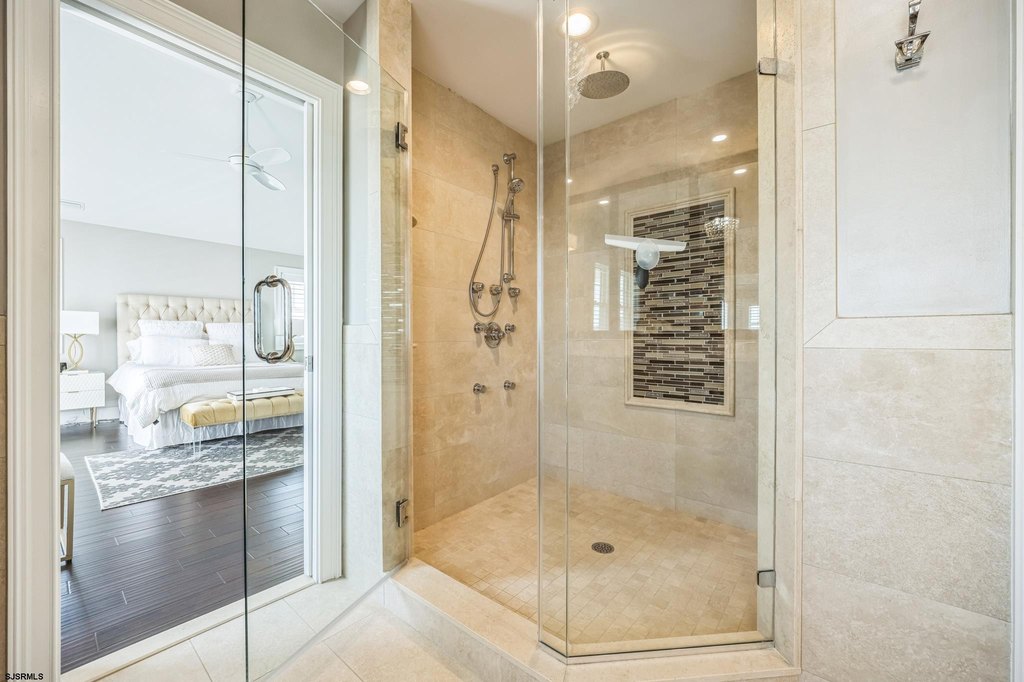 Margate, New Jersey, 08402, United States, 5 Bedrooms Bedrooms, ,4.5 BathroomsBathrooms,Residential,Forsale,2004018