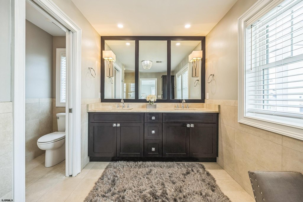 Margate, New Jersey, 08402, United States, 5 Bedrooms Bedrooms, ,4.5 BathroomsBathrooms,Residential,Forsale,2004018