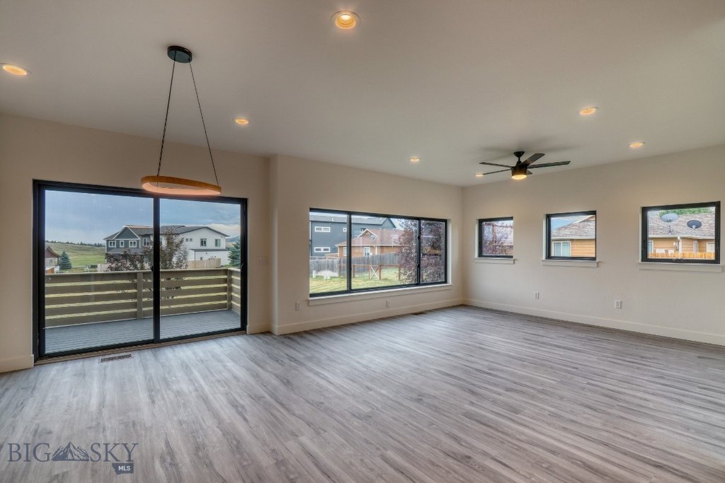Livingston, Montana, 59047, United States, 3 Bedrooms Bedrooms, ,2.5 BathroomsBathrooms,Residential,Forsale,1944324