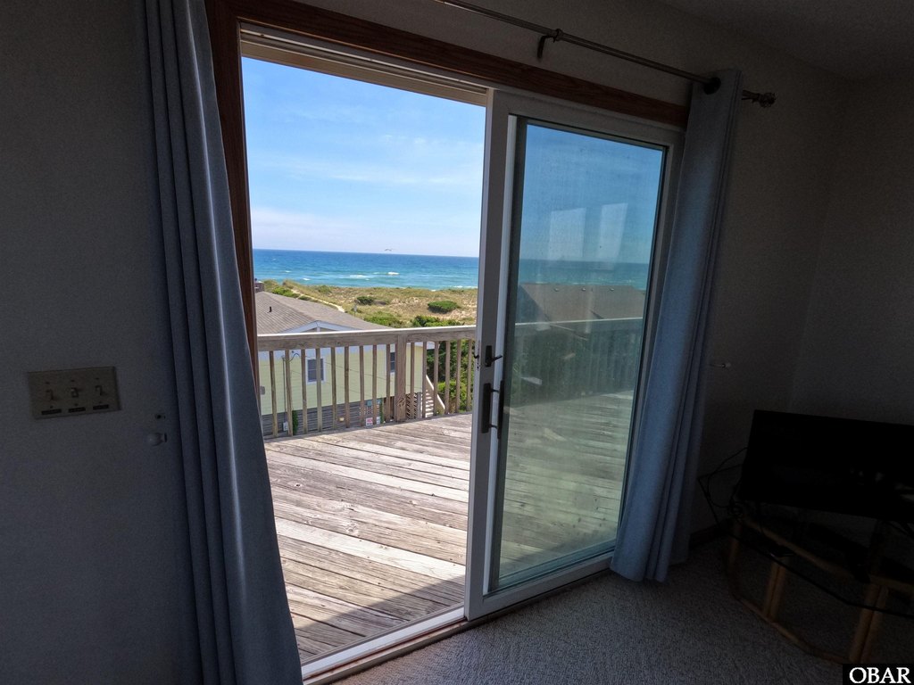 Hatteras, North Carolina, 27943, United States, 3 Bedrooms Bedrooms, ,2.5 BathroomsBathrooms,Residential,Forsale,1942421