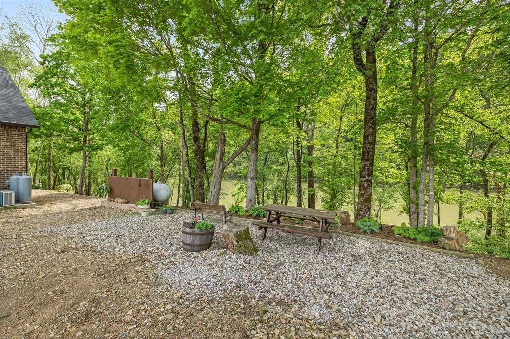Celina, Tennessee, 38551, United States, 4 Bedrooms Bedrooms, ,2.5 BathroomsBathrooms,Residential,Forsale,1886012