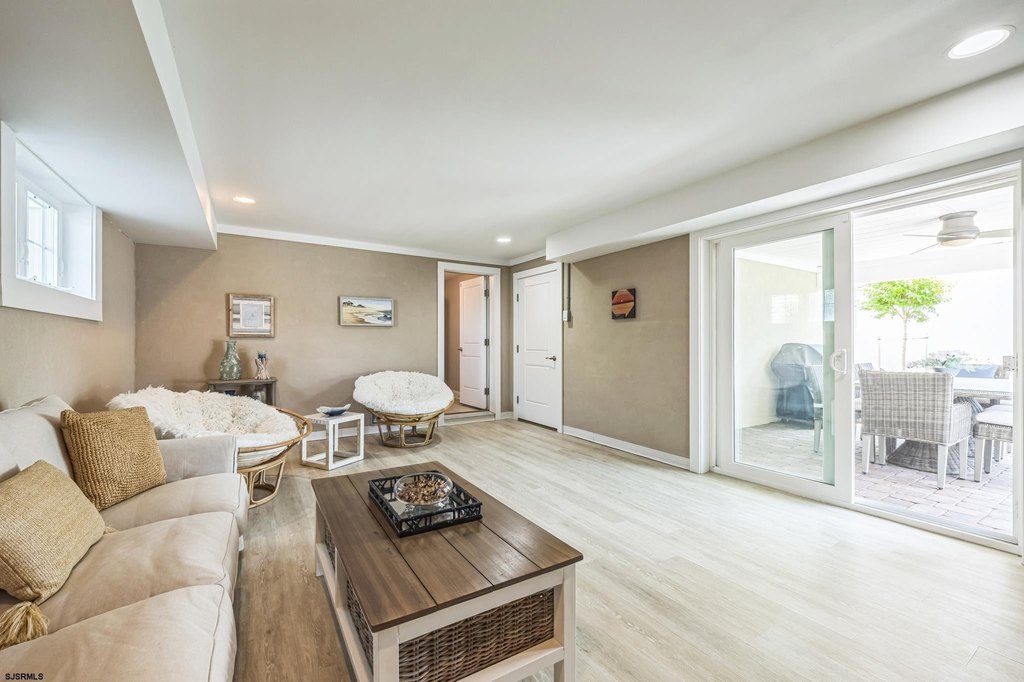 Margate, New Jersey, 08402, United States, 5 Bedrooms Bedrooms, ,4.5 BathroomsBathrooms,Residential,Forsale,2004018