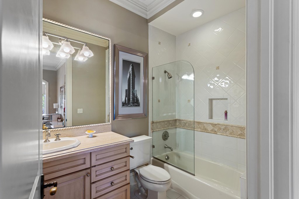 Delray Beach, Florida, 33483, United States, 5 Bedrooms Bedrooms, ,5.5 BathroomsBathrooms,Residential,Forsale,1886508
