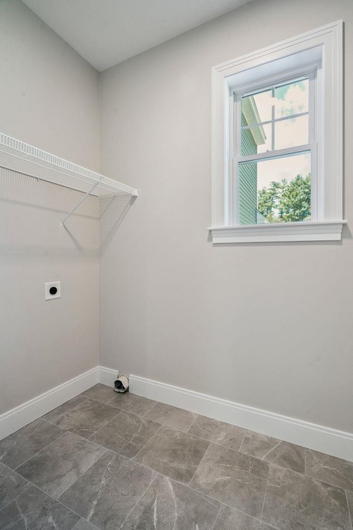 Kittery, Maine, 03905, United States, 3 Bedrooms Bedrooms, ,2.5 BathroomsBathrooms,Residential,Forsale,1933981