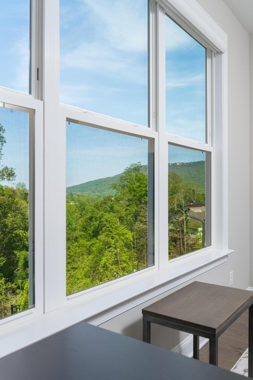 Chattanooga, Tennessee, 37419, United States, 5 Bedrooms Bedrooms, ,4.5 BathroomsBathrooms,Residential,Forsale,1894379