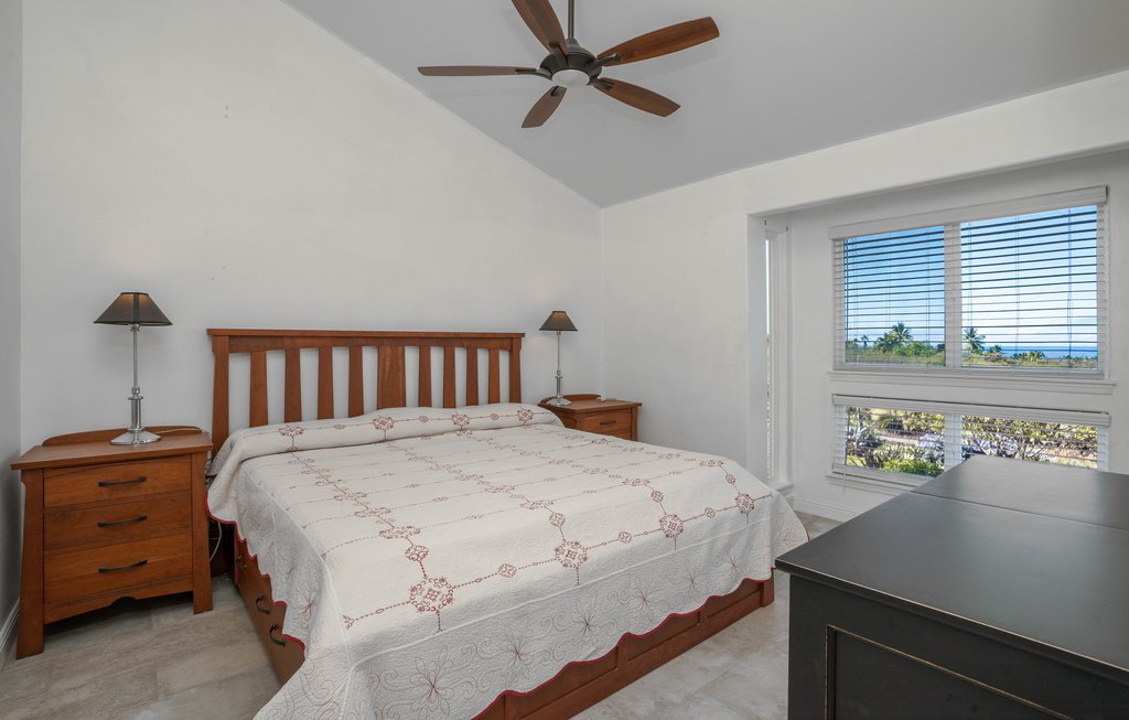 Kailua-Kona, Hawaii, 96740, United States, 2 Bedrooms Bedrooms, ,2 BathroomsBathrooms,Residential,Forsale,1886655