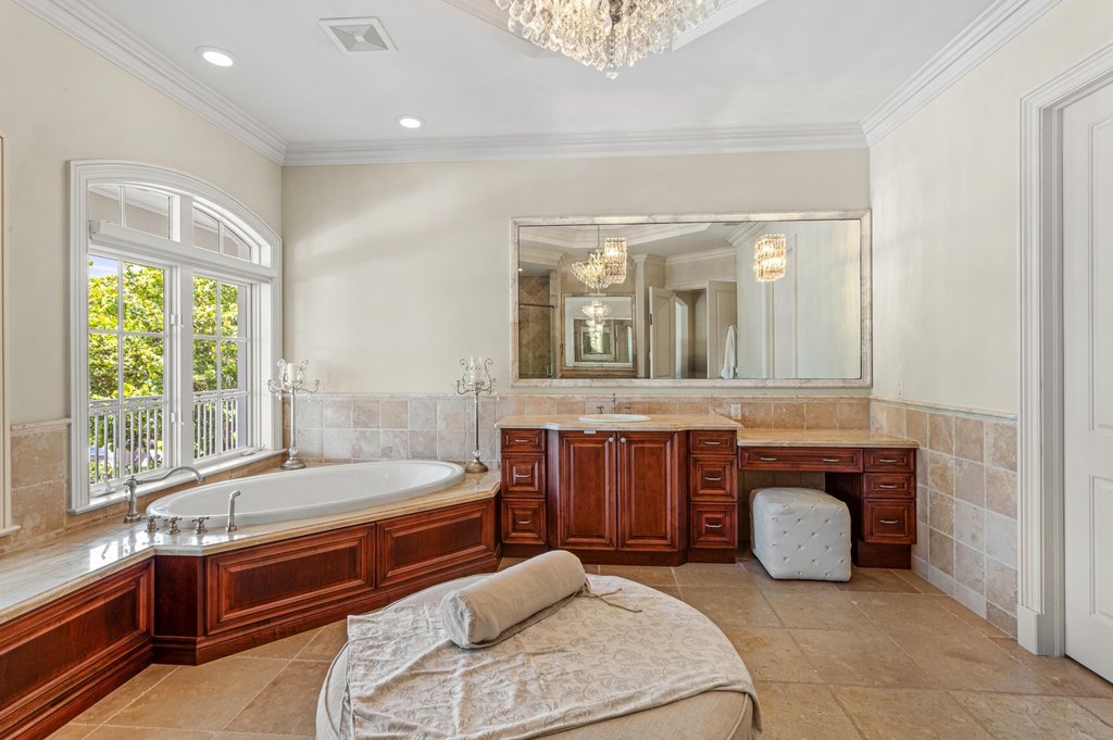 Delray Beach, Florida, 33483, United States, 5 Bedrooms Bedrooms, ,5.5 BathroomsBathrooms,Residential,Forsale,1886508