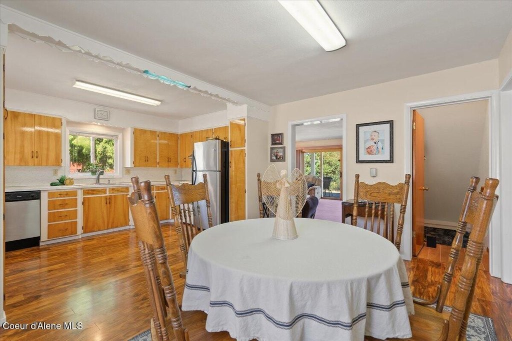 Coeur d'Alene, Idaho, 83814, United States, 3 Bedrooms Bedrooms, ,2 BathroomsBathrooms,Residential,Forsale,1984578