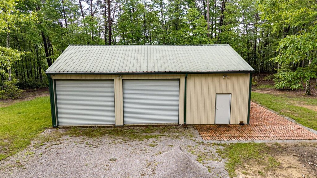 Spencer, Tennessee, 38585, United States, 1 Bedroom Bedrooms, ,1 BathroomBathrooms,Residential,Forsale,1922178