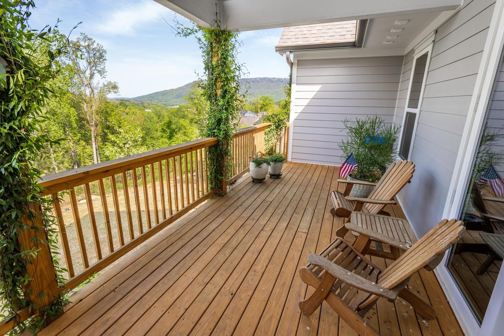 Chattanooga, Tennessee, 37419, United States, 5 Bedrooms Bedrooms, ,4.5 BathroomsBathrooms,Residential,Forsale,1894379