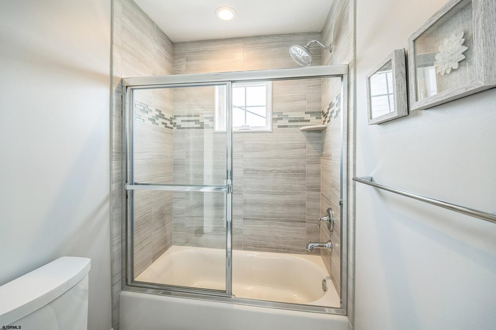 Margate, New Jersey, 08402, United States, 5 Bedrooms Bedrooms, ,4.5 BathroomsBathrooms,Residential,Forsale,2004018