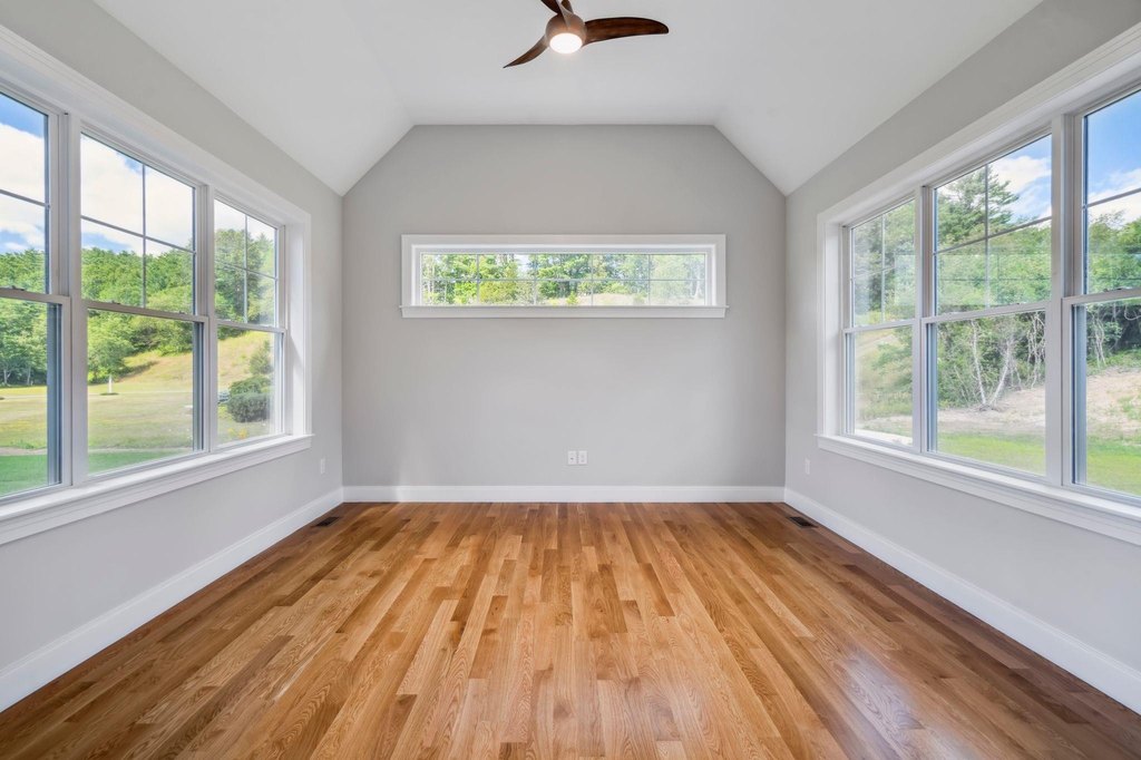 Kittery, Maine, 03905, United States, 3 Bedrooms Bedrooms, ,2.5 BathroomsBathrooms,Residential,Forsale,1933981