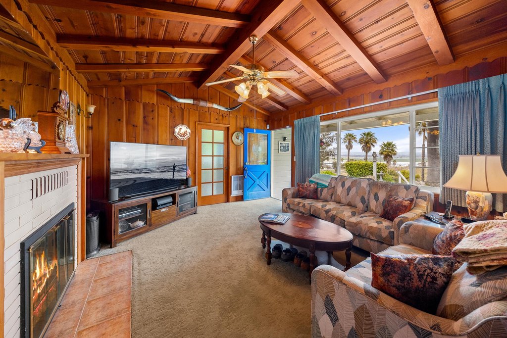 LOMPOC, California, 93436, United States, 4 Bedrooms Bedrooms, ,3 BathroomsBathrooms,Residential,Forsale,1883936