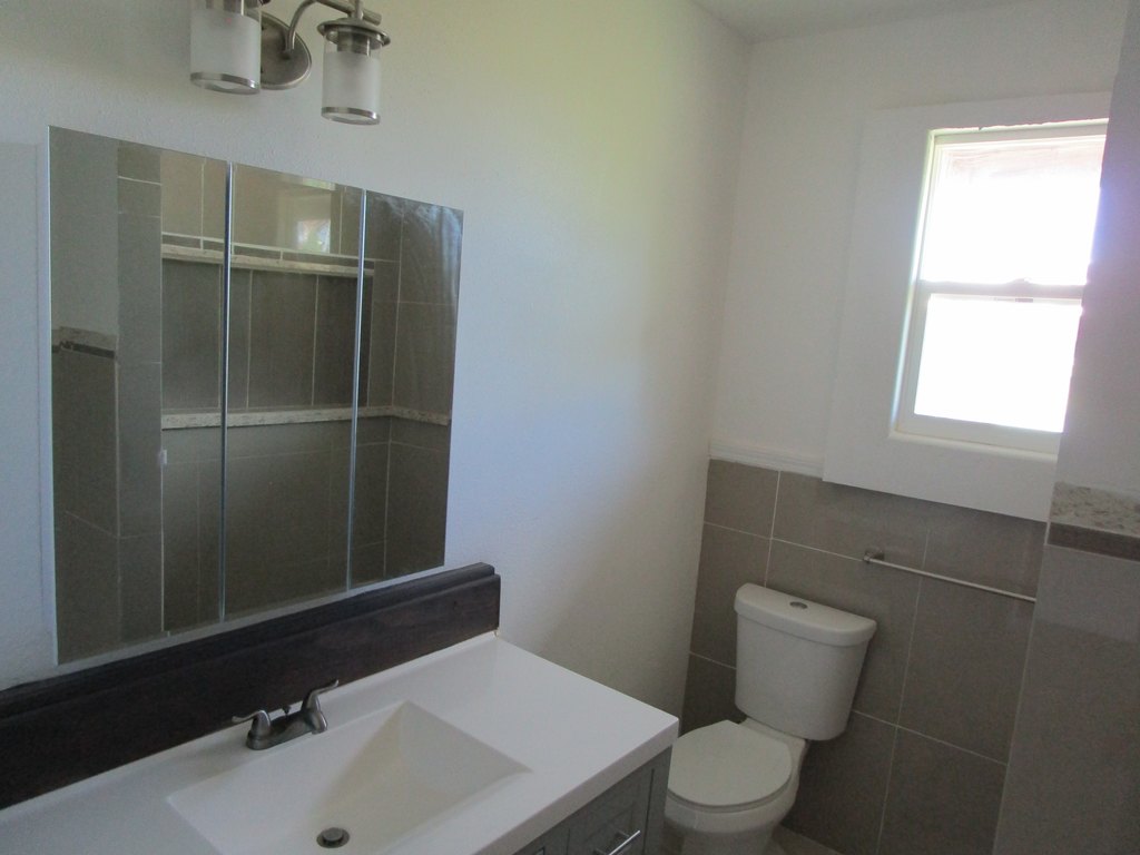 Hilo, Hawaii, 96720, United States, 4 Bedrooms Bedrooms, ,3 BathroomsBathrooms,Residential,Forsale,1886668