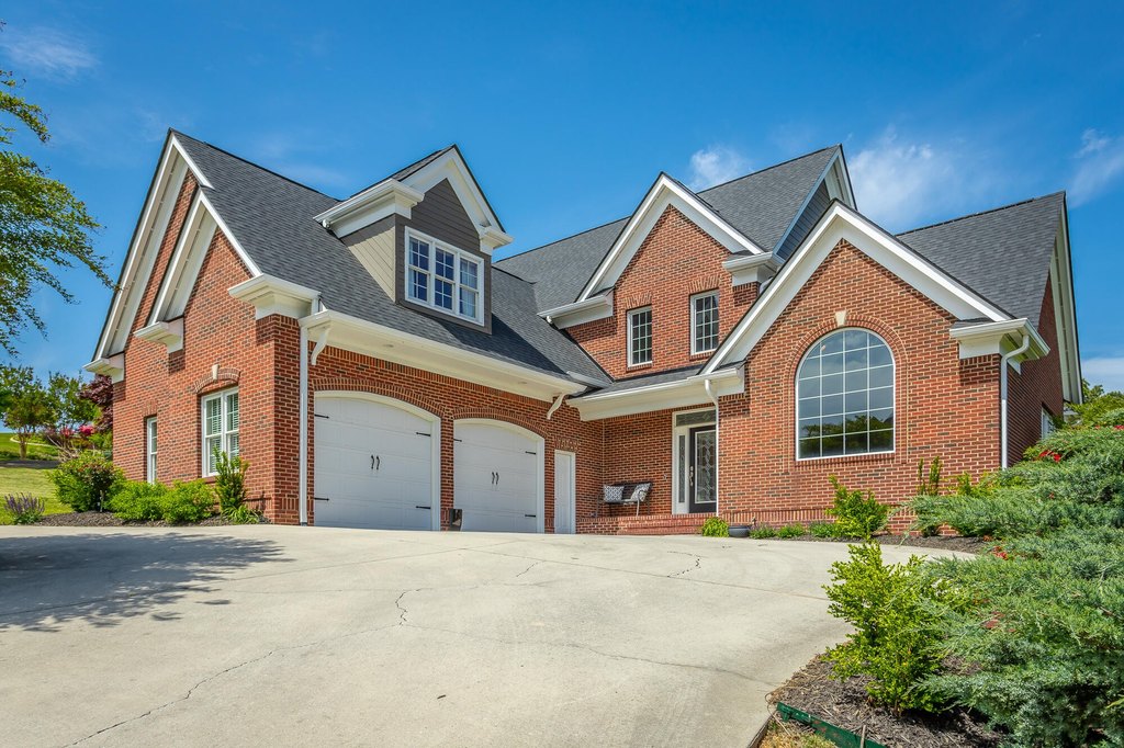 Chattanooga, Tennessee, 37416, United States, 4 Bedrooms Bedrooms, ,3.5 BathroomsBathrooms,Residential,Forsale,1894354