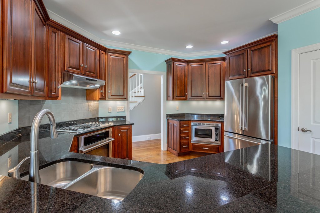 Chattanooga, Tennessee, 37416, United States, 4 Bedrooms Bedrooms, ,3.5 BathroomsBathrooms,Residential,Forsale,1894354