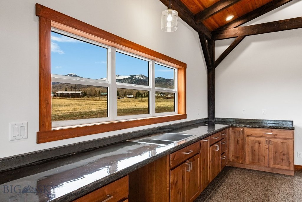 Sheridan, Montana, 59749, United States, 3 Bedrooms Bedrooms, ,2.5 BathroomsBathrooms,Residential,Forsale,1941164