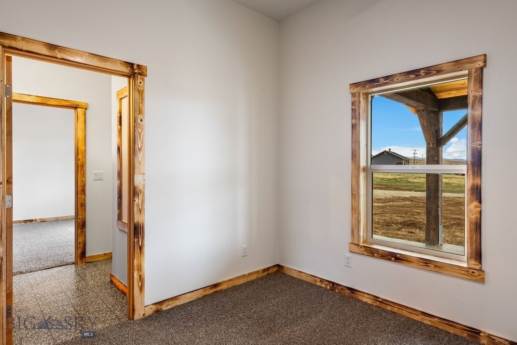 Sheridan, Montana, 59749, United States, 3 Bedrooms Bedrooms, ,2.5 BathroomsBathrooms,Residential,Forsale,1941164