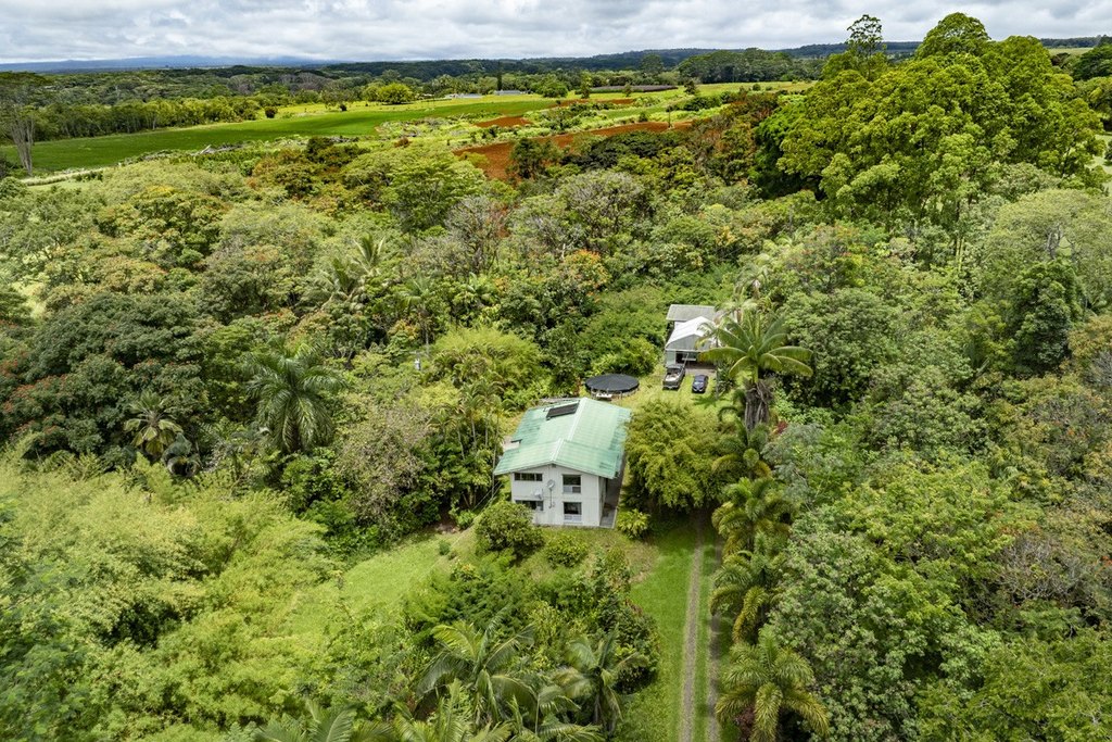 Hilo, Hawaii, 96720, United States, 2 Bedrooms Bedrooms, ,2 BathroomsBathrooms,Residential,Forsale,1929309