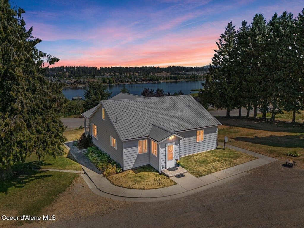 Coeur d'Alene, Idaho, 83814, United States, 3 Bedrooms Bedrooms, ,2 BathroomsBathrooms,Residential,Forsale,1984578