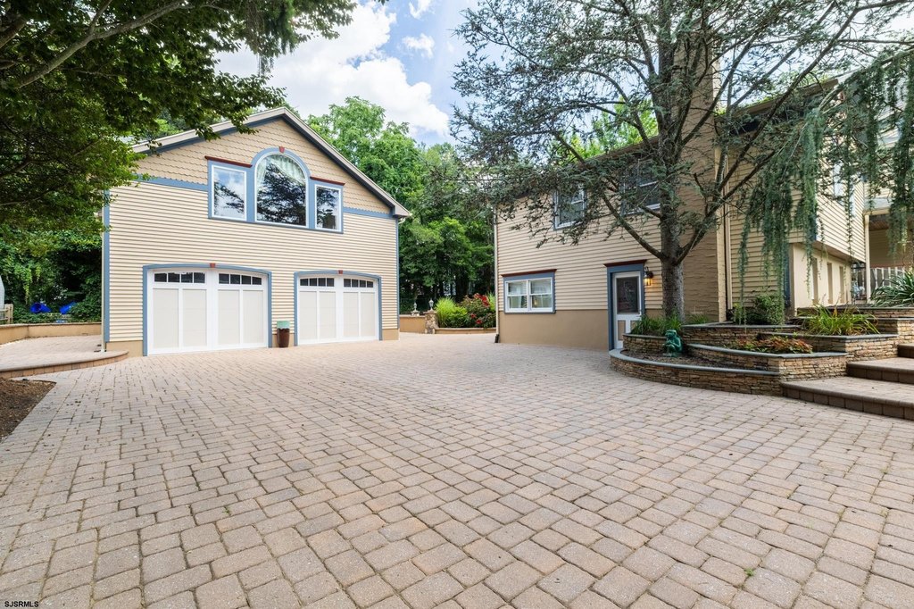 Linwood, New Jersey, 08221, United States, 5 Bedrooms Bedrooms, ,4.5 BathroomsBathrooms,Residential,Forsale,1946135