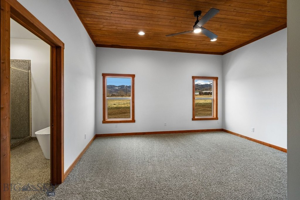 Sheridan, Montana, 59749, United States, 3 Bedrooms Bedrooms, ,2.5 BathroomsBathrooms,Residential,Forsale,1941164