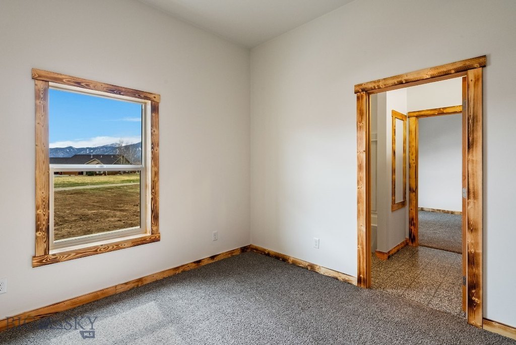 Sheridan, Montana, 59749, United States, 3 Bedrooms Bedrooms, ,2.5 BathroomsBathrooms,Residential,Forsale,1941164