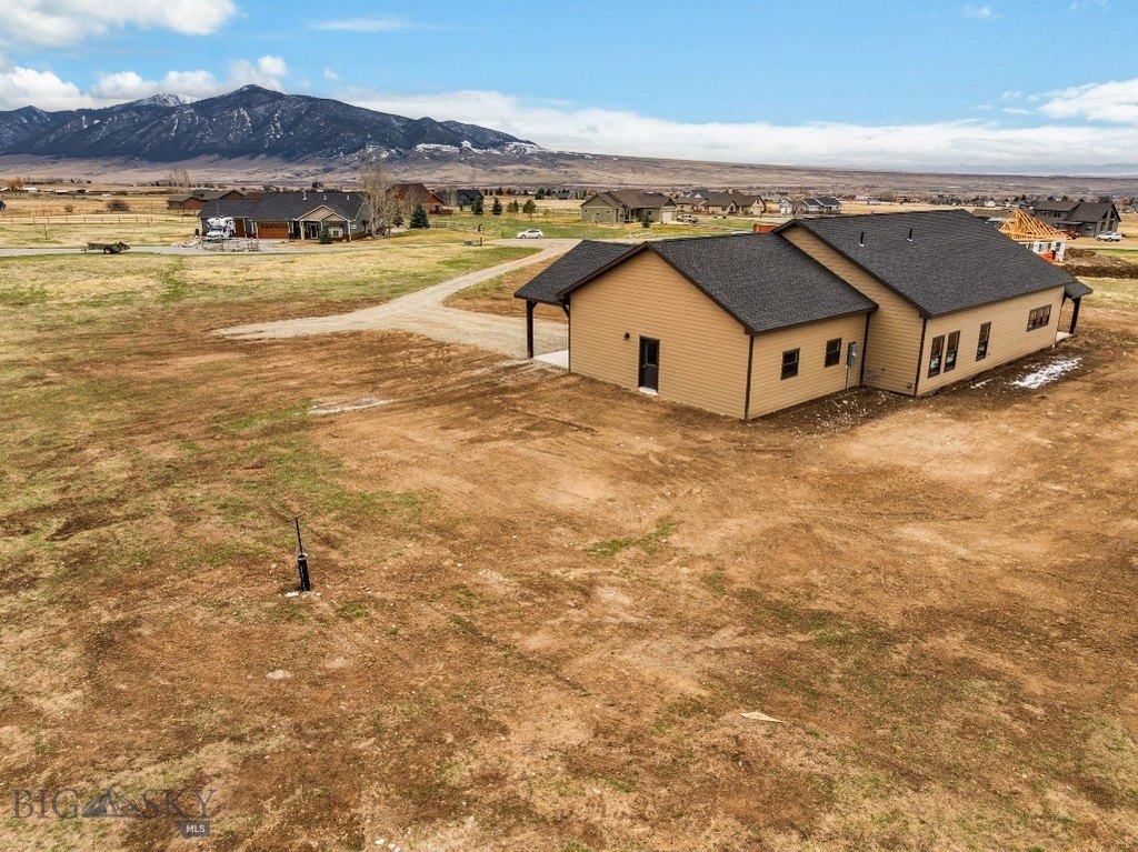 Sheridan, Montana, 59749, United States, 3 Bedrooms Bedrooms, ,2.5 BathroomsBathrooms,Residential,Forsale,1941164