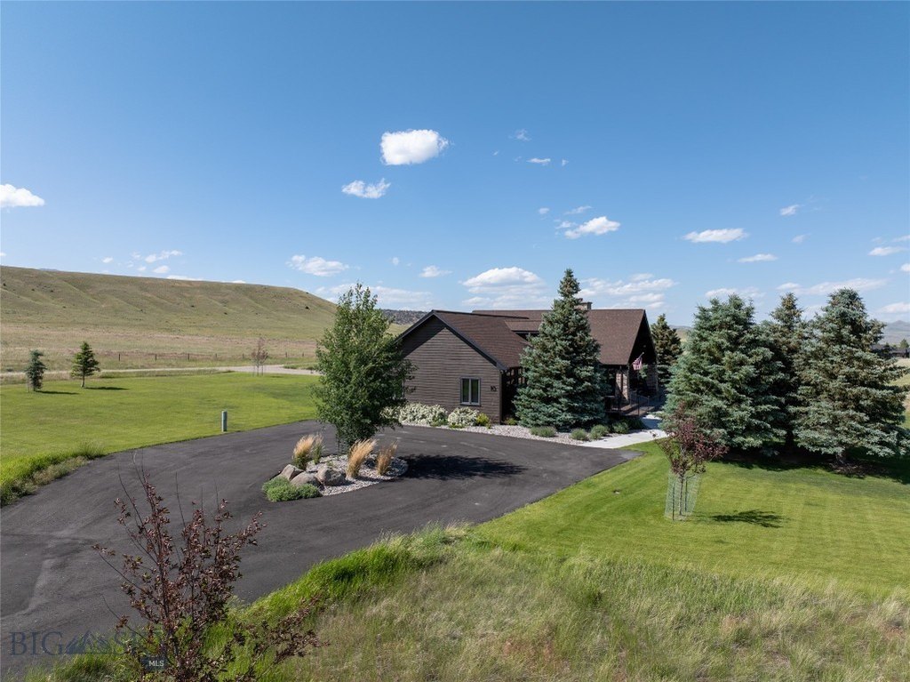 Ennis, Montana, 59729, United States, 4 Bedrooms Bedrooms, ,2.5 BathroomsBathrooms,Residential,Forsale,1941182