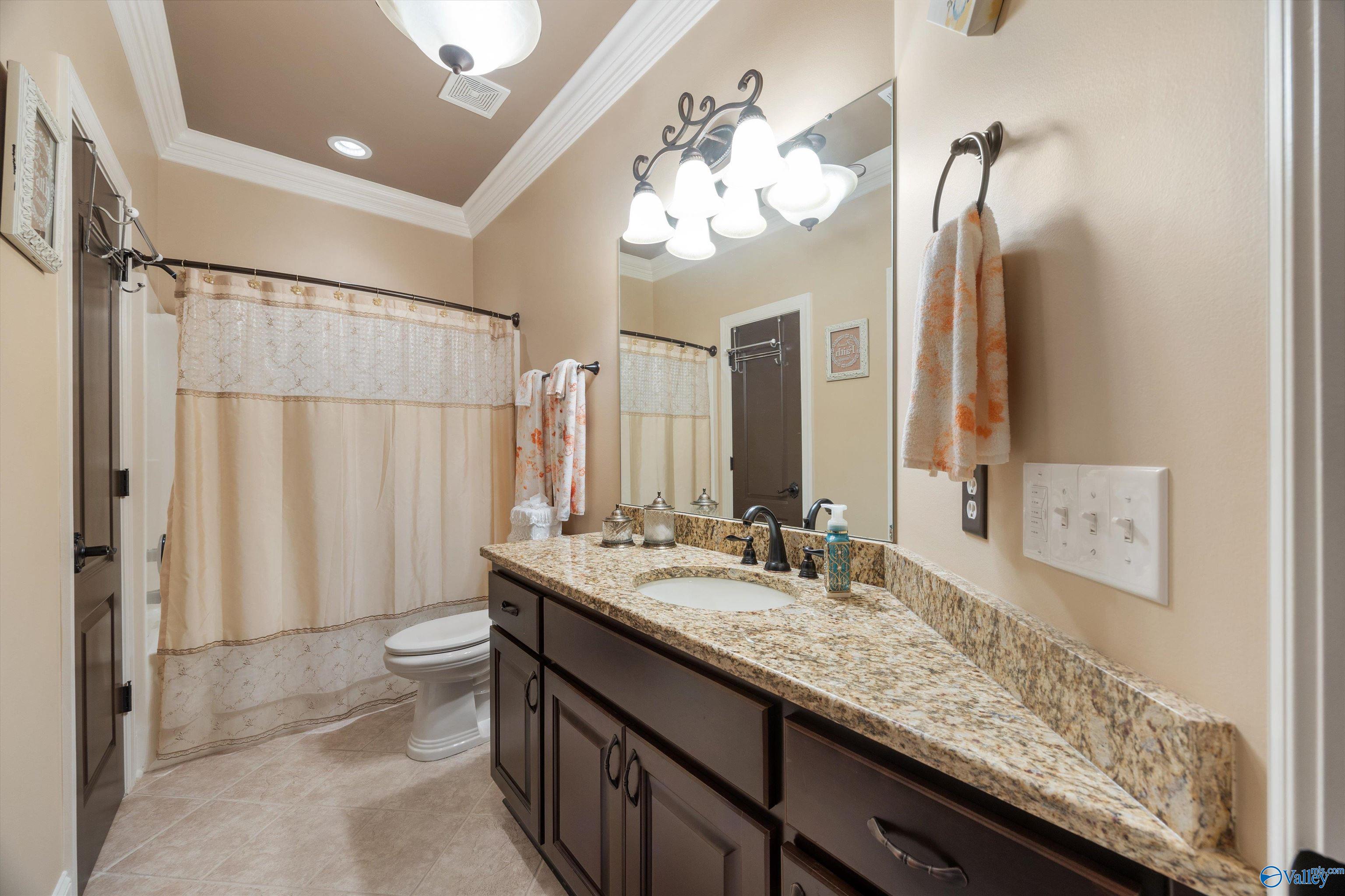 Gurley, Alabama, 35748, United States, 4 Bedrooms Bedrooms, ,4.5 BathroomsBathrooms,Residential,Forsale,2007709