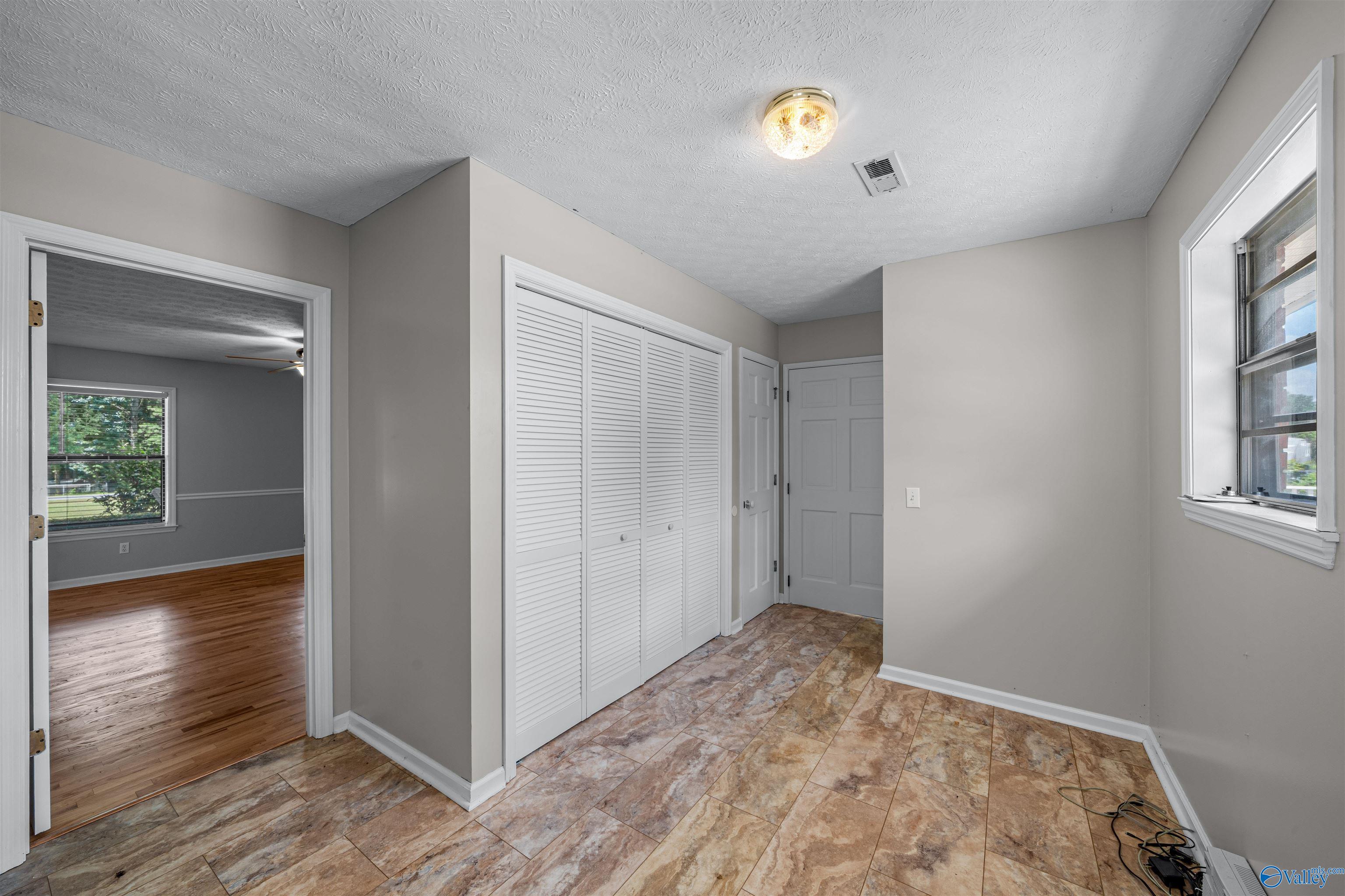 Fort Payne, Alabama, 35968, United States, 4 Bedrooms Bedrooms, ,3 BathroomsBathrooms,Residential,Forsale,2007686