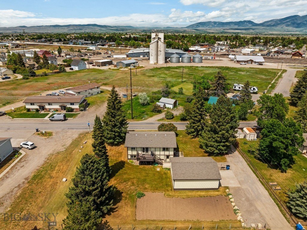 Belgrade, Montana, 59714, United States, 3 Bedrooms Bedrooms, ,2 BathroomsBathrooms,Residential,Forsale,1941165