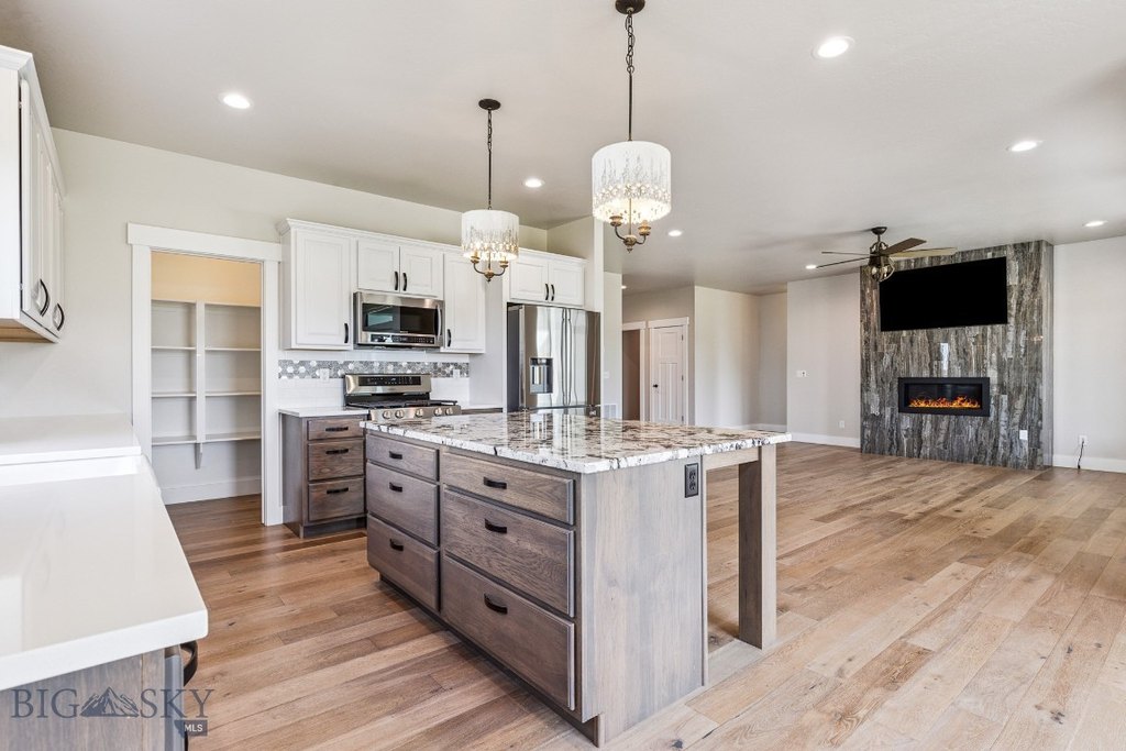 Bozeman, Montana, 59718, United States, 4 Bedrooms Bedrooms, ,3.5 BathroomsBathrooms,Residential,Forsale,1986954