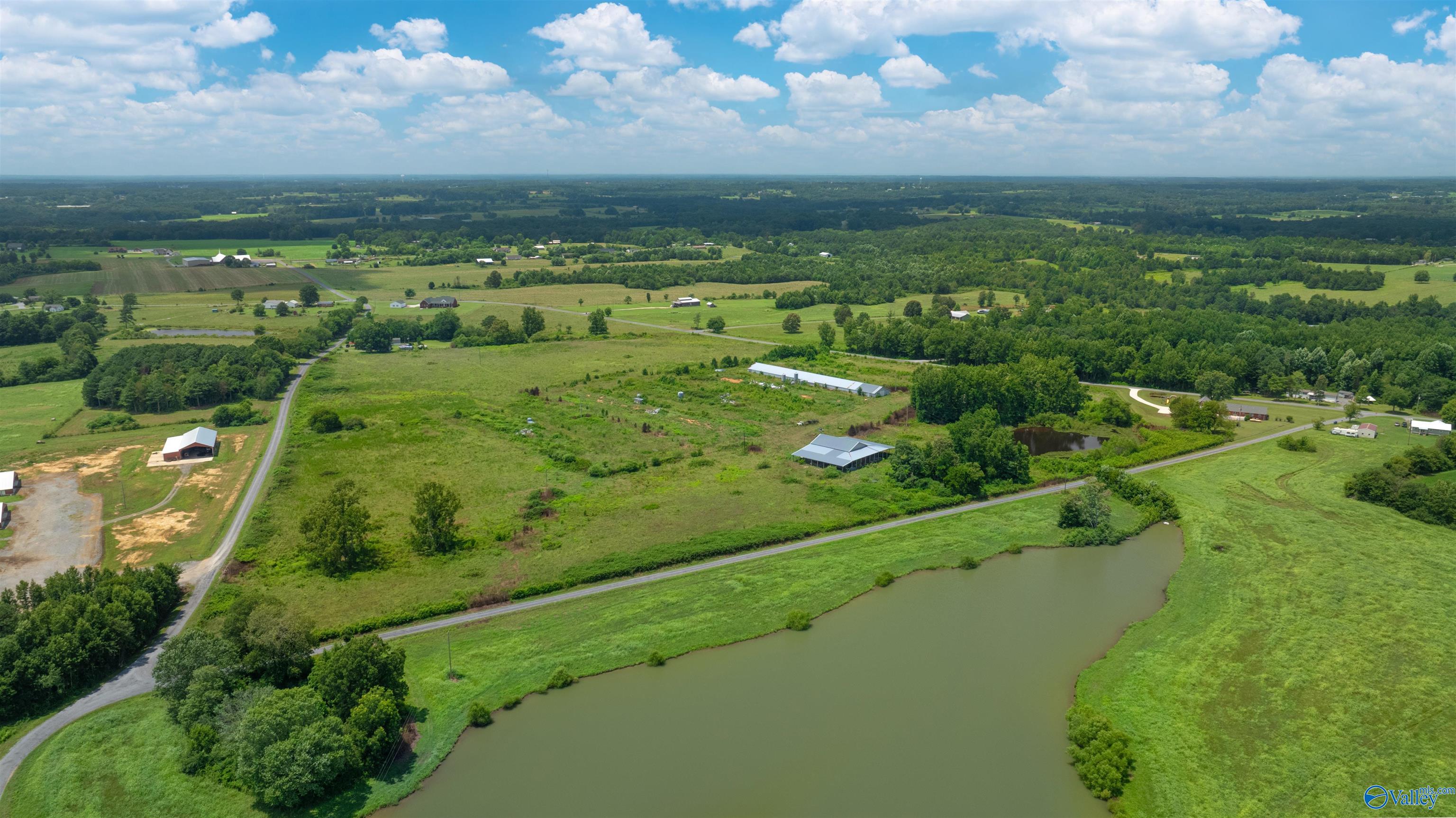 Fort Payne, Alabama, 35968, United States, 4 Bedrooms Bedrooms, ,3 BathroomsBathrooms,Residential,Forsale,2007686