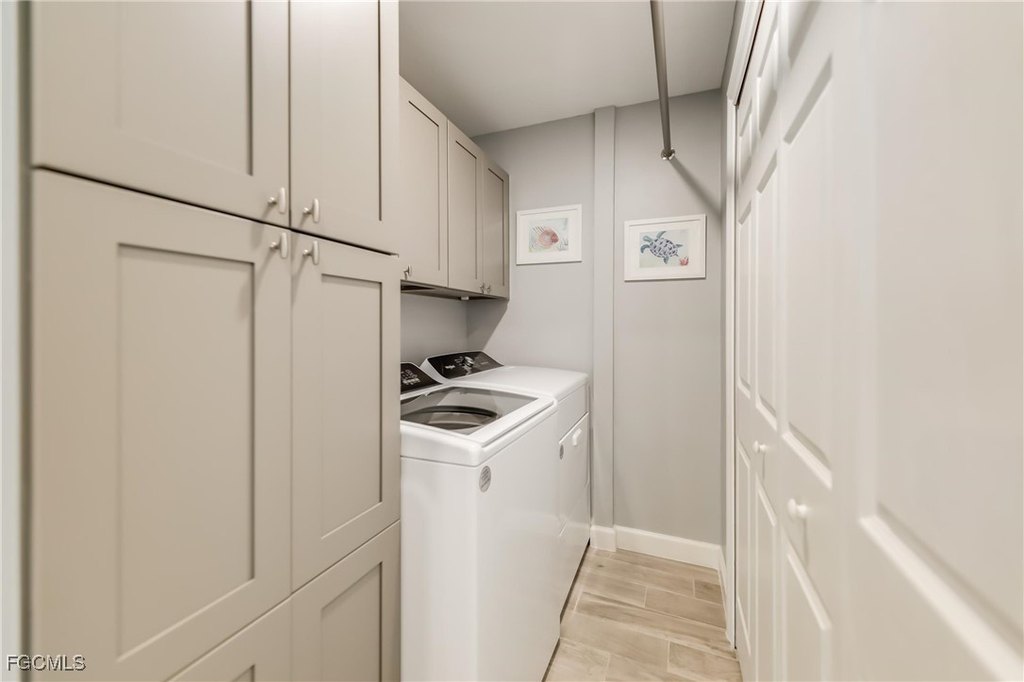 Sanibel, Florida, 33957, United States, 3 Bedrooms Bedrooms, ,2 BathroomsBathrooms,Residential,Forsale,1971952