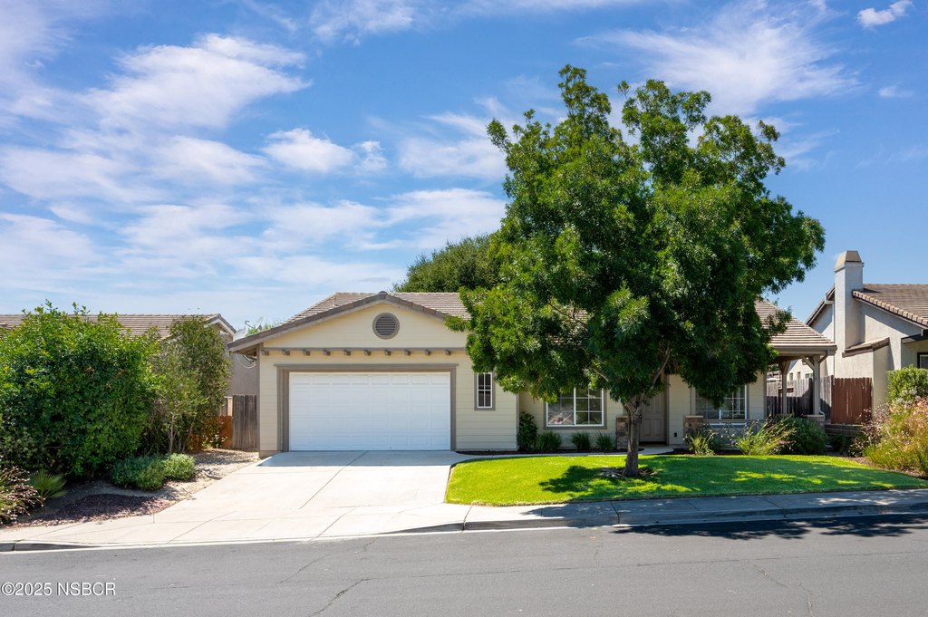Buellton, California, 93427, United States, 4 Bedrooms Bedrooms, ,2.5 BathroomsBathrooms,Residential,Forsale,1941491