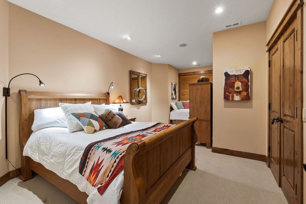 Bigfork, Montana, 59911, United States, 2 Bedrooms Bedrooms, ,2 BathroomsBathrooms,Residential,Forsale,1986951